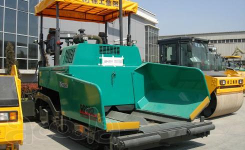 Гусеничный асфальтоукладчик XCMG RP602