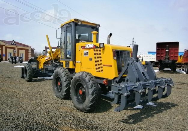 Автогрейдер XCMG GR135