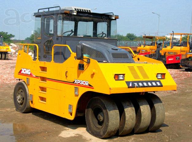 Дорожный пневмошинный каток XCMG XP302