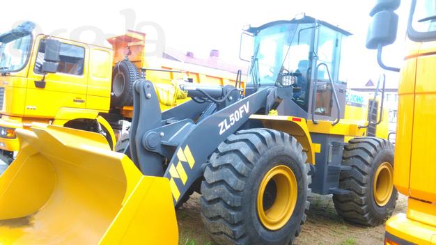 Погрузчик XCMG ZL50FV 2017 год